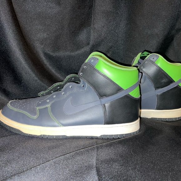 Nike Dunks HighTop - Picture 1 of 4